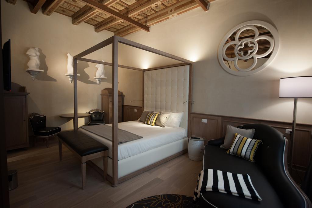 Отель Residenza Bonifacio - Adults Only Верона Экстерьер фото