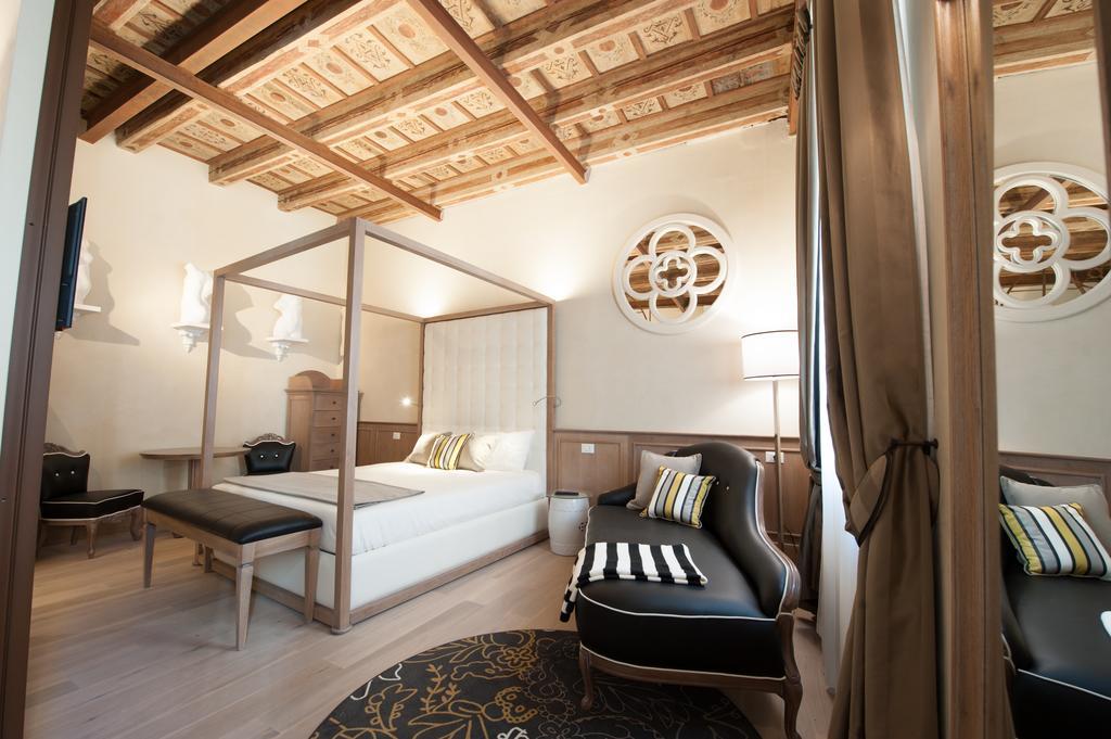 Отель Residenza Bonifacio - Adults Only Верона Экстерьер фото