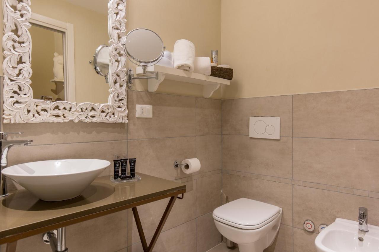 Отель Residenza Bonifacio - Adults Only Верона Экстерьер фото