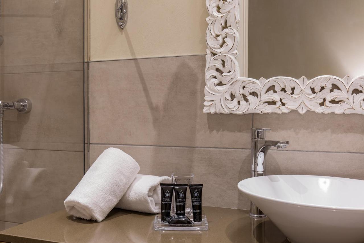 Отель Residenza Bonifacio - Adults Only Верона Экстерьер фото